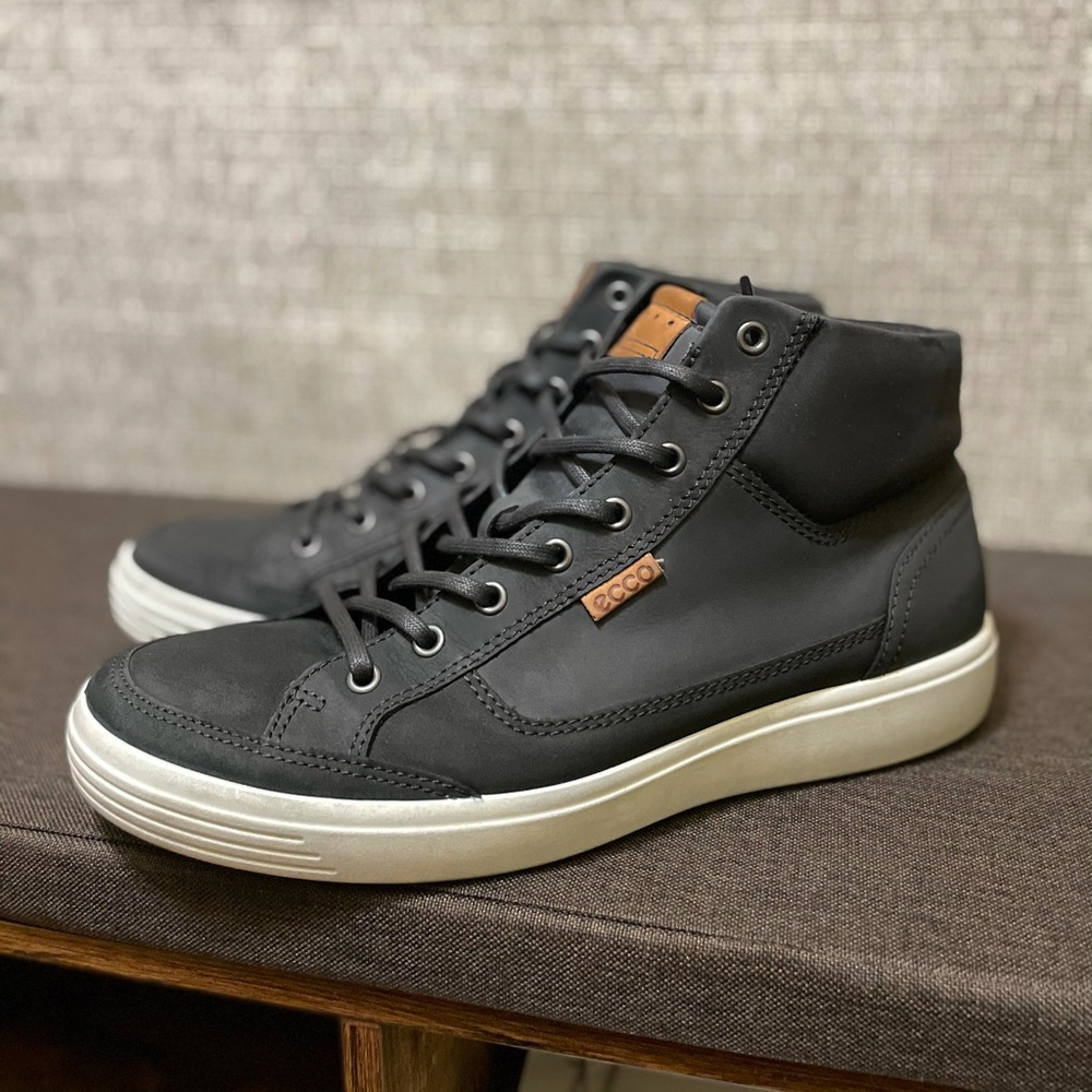 Ecco Leather High Tops